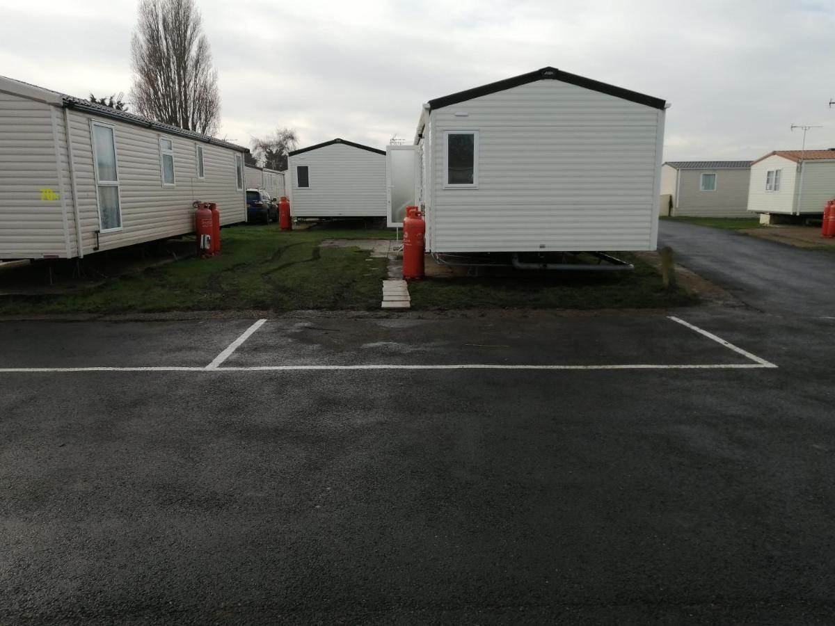 69R Seawick 2 Bedroom Caravan . New For 2022 Saint Osyth エクステリア 写真