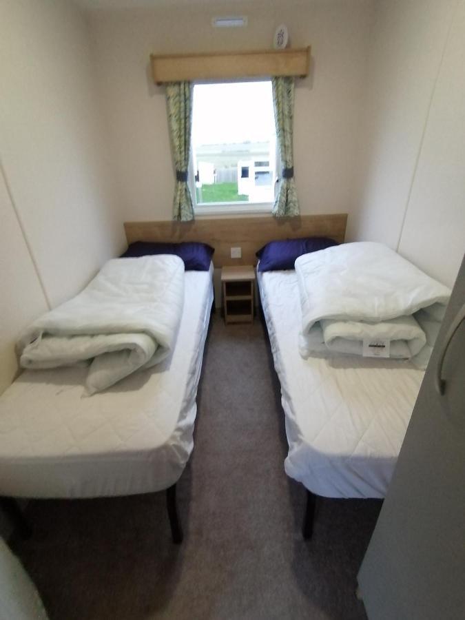 69R Seawick 2 Bedroom Caravan . New For 2022 Saint Osyth エクステリア 写真
